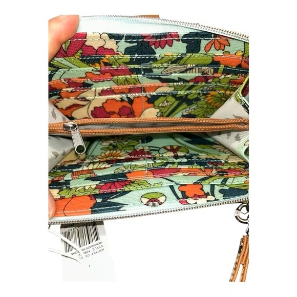 Sakroots Floral Crossbody Wristlet Bag - Multicolor New - Picture 5 of 15